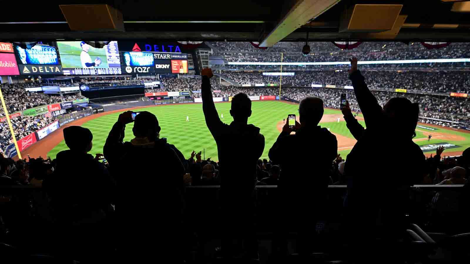 Yankees redistribute ejected fans' tickets to cancer patient and family