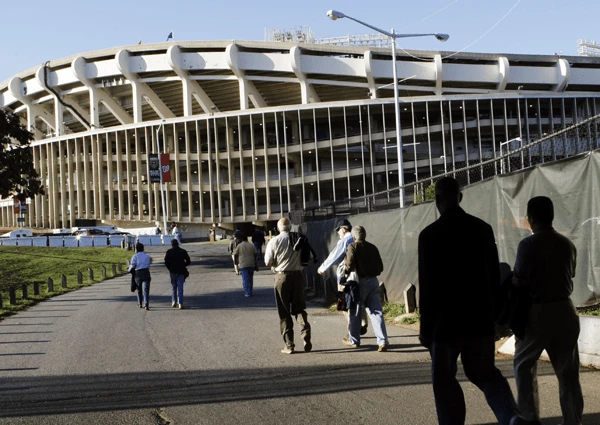 Parking garages, price tag among issues DC stadium opponents voice at forum