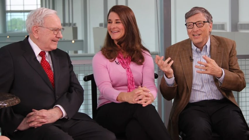 Warren Buffett Gives Away Another $4.1 Billion, Resigns as Trustee at Gates Foundation
