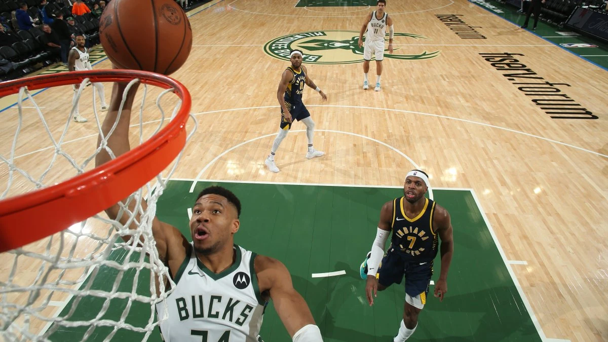 Bucks' Giannis Antetokounmpo explodes for career-high 64 points, Pacers take game ball