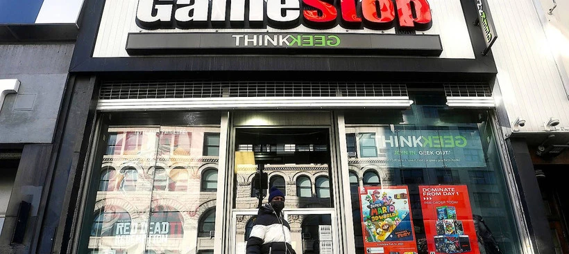 GameStop holt zwei frühere Amazon-Manager