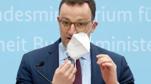 Spahn: Ende der Maskenpflicht draußen kann kommen