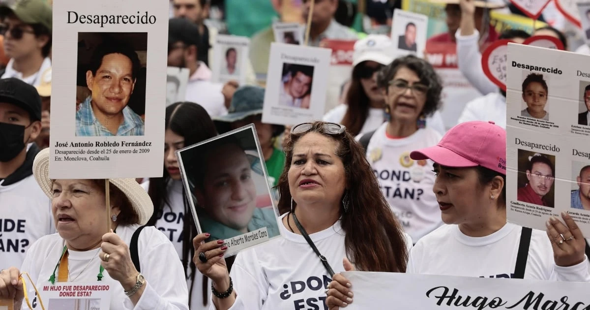 (FOTOS) ‘Estamos muertas en vida’: Mamás buscadoras protestan por sus desaparecidos en el Día de las Madres  