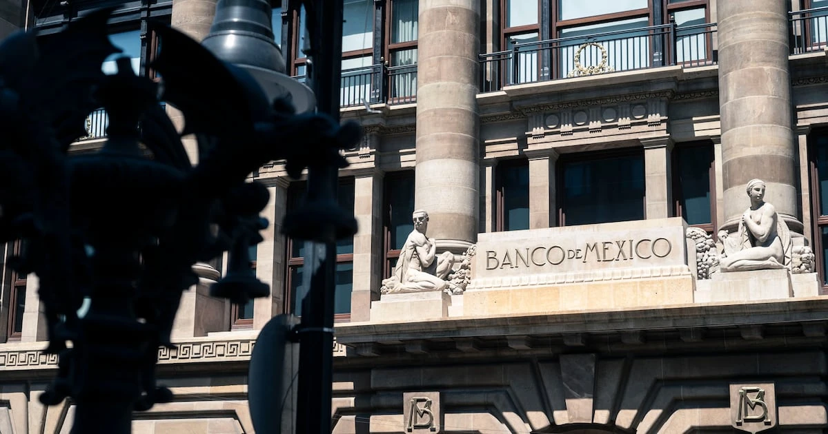 Banxico teme que mercados ‘ya no le crean’ por diferencias en pronósticos de inflación 