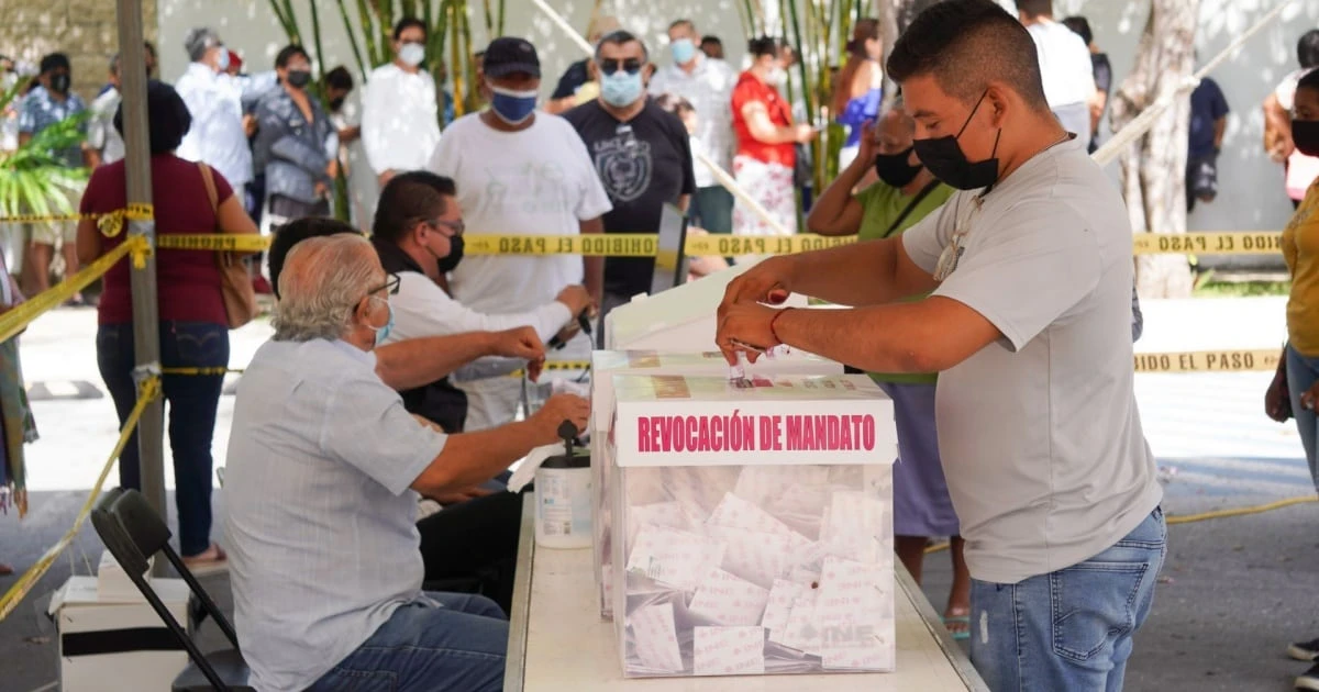 Reforma de revocación de mandato de Sheinbaum: ¿Quién está detrás de la iniciativa y de qué trata?