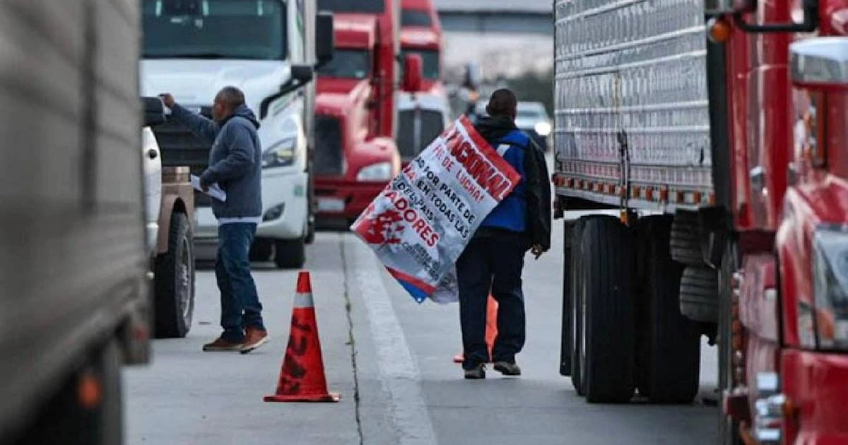 ‘Megaparo’ de transportistas: Convocan a bloquear la CDMX el día de la inauguración del Mundial 2026 
