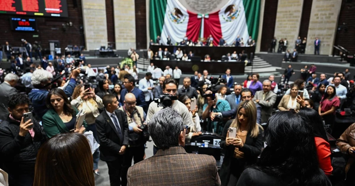 PRI y PAN ‘le dan la espalda’ a Peña Nieto: Exigen que declare por negocios con Pegasus
