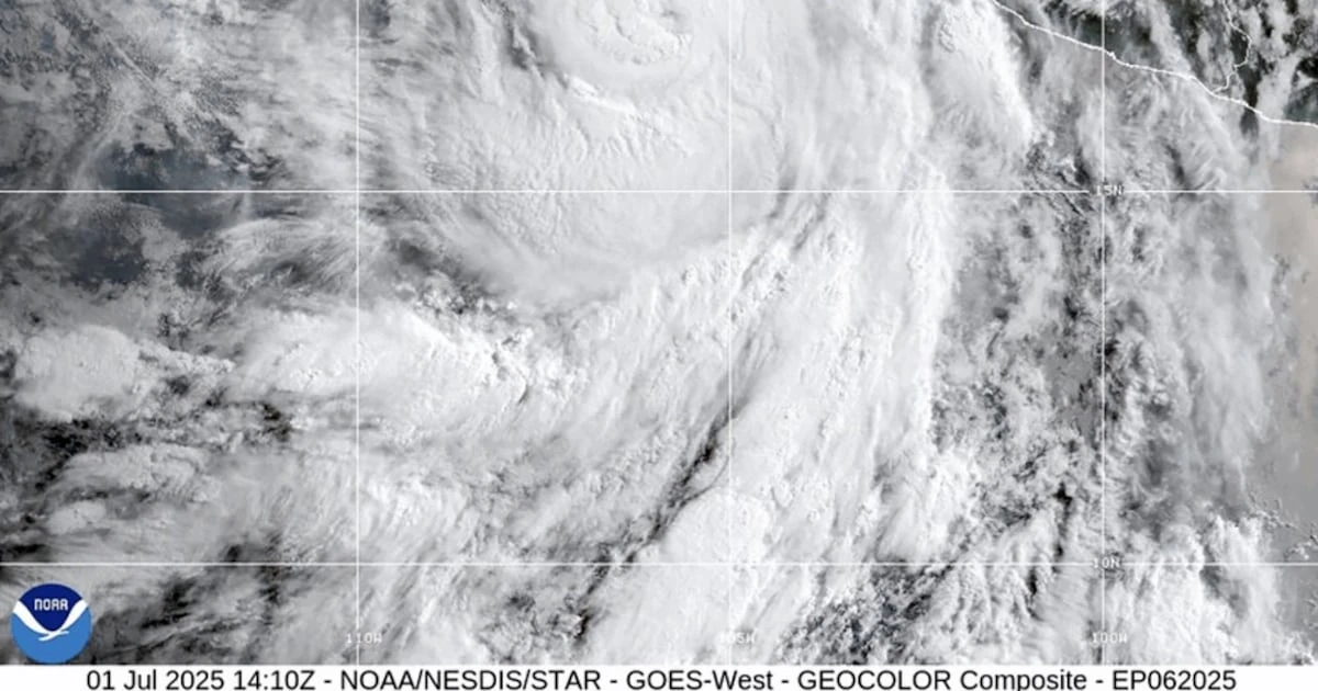 Huracán ‘Flossie’ se debilita a categoría 1; persistirán intensas lluvias por resaca