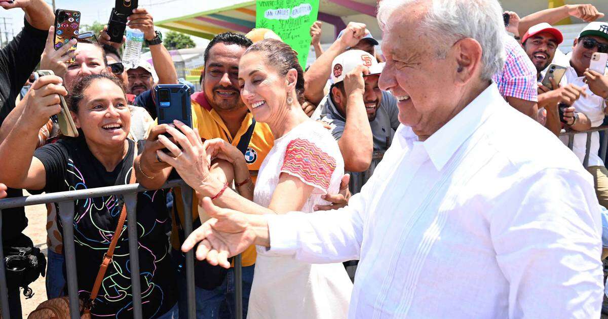 Sheinbaum a AMLO: ‘No habrá traición’; él le responde: ‘Ansío entregar la banda’