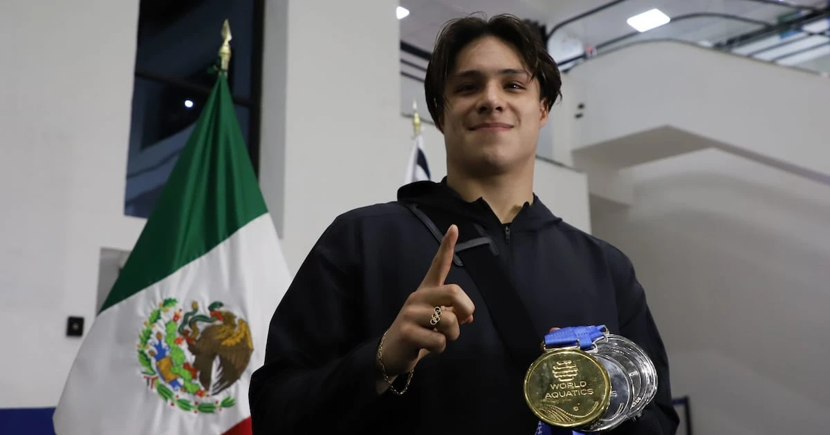 ‘Llueven’ chambas a Osmar Olvera: ¿Qué puesto ocupa en la federación de deportes acuáticos de México?