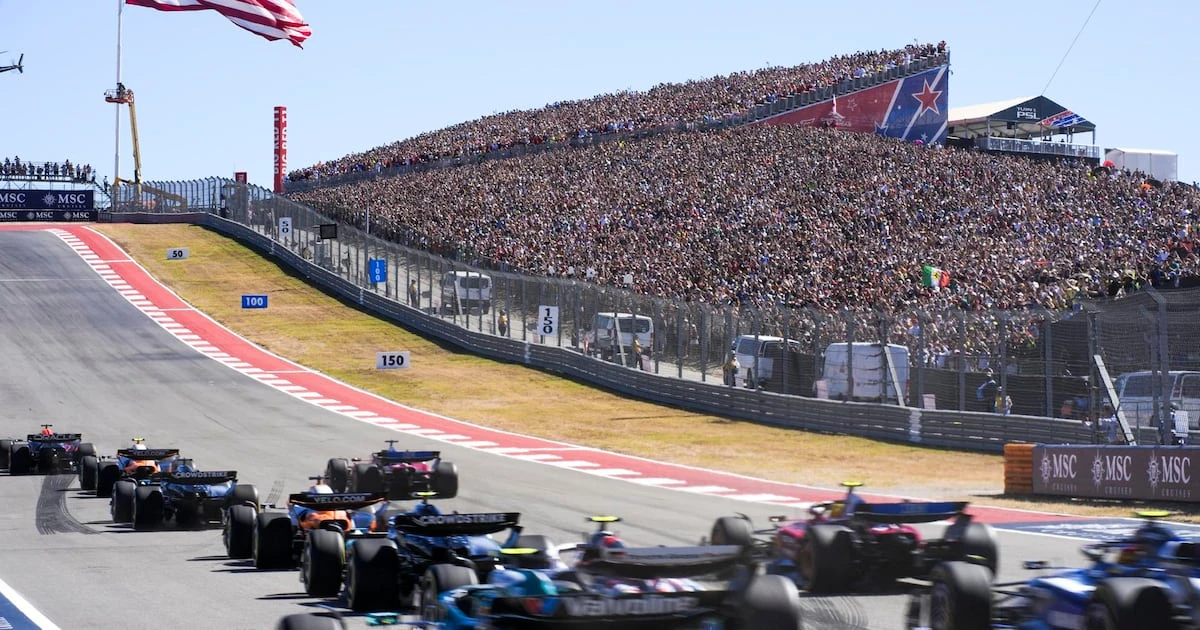 Max Verstappen doma a los McLaren en el GP de Austin 2025 y cierra la pelea por el título 