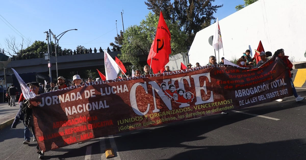 La CNTE se planta en San Lázaro y amaga con un paro indefinido