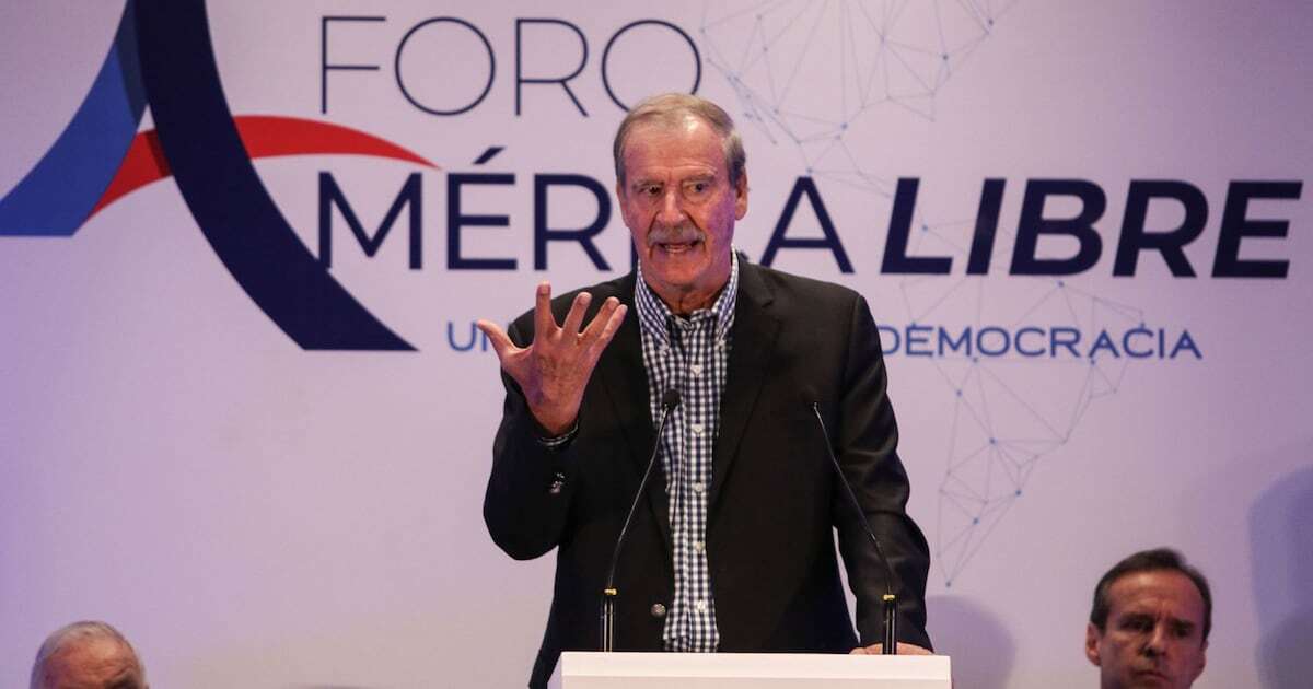 Vicente Fox en problemas: Cofepris alerta por venta de productos de marca ligada al expresidente 