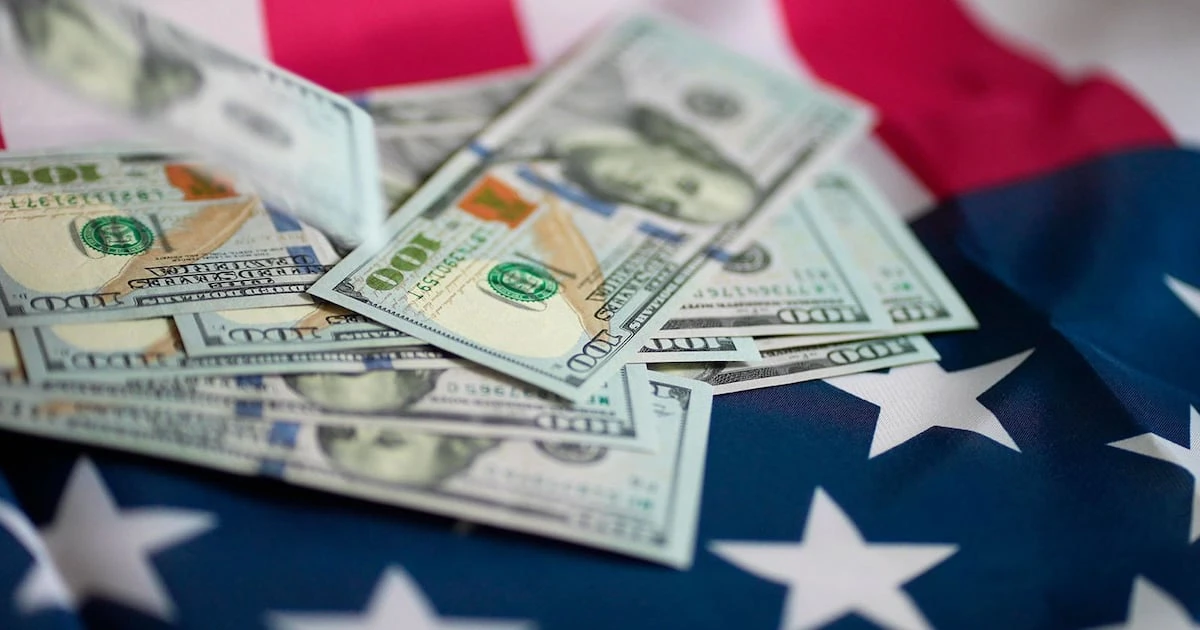 Aprueba el Senado de EU ambicioso plan fiscal de Trump