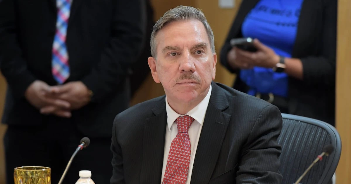 Ministro Láynez se despide de la segunda sala de la Corte con la voz cortada: ‘Es el fin de una etapa’
