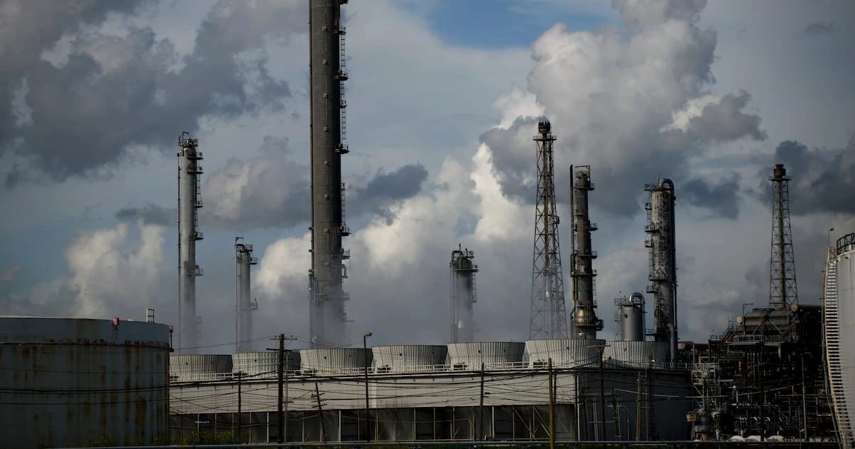 Más malas noticias para Pemex: Producción de gasolinas de Deer Park cayó 10% en el 3T25