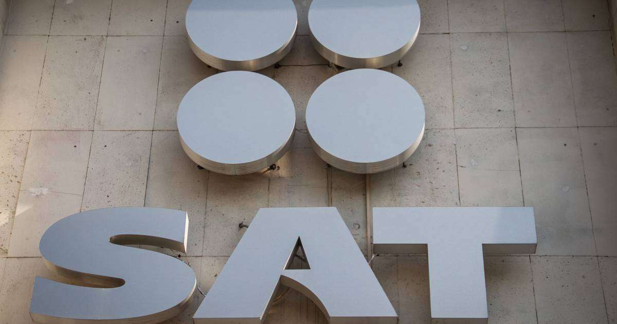 Gánale una al SAT: ¿Cuánto es lo máximo que puedes deducir por el pago de colegiaturas?