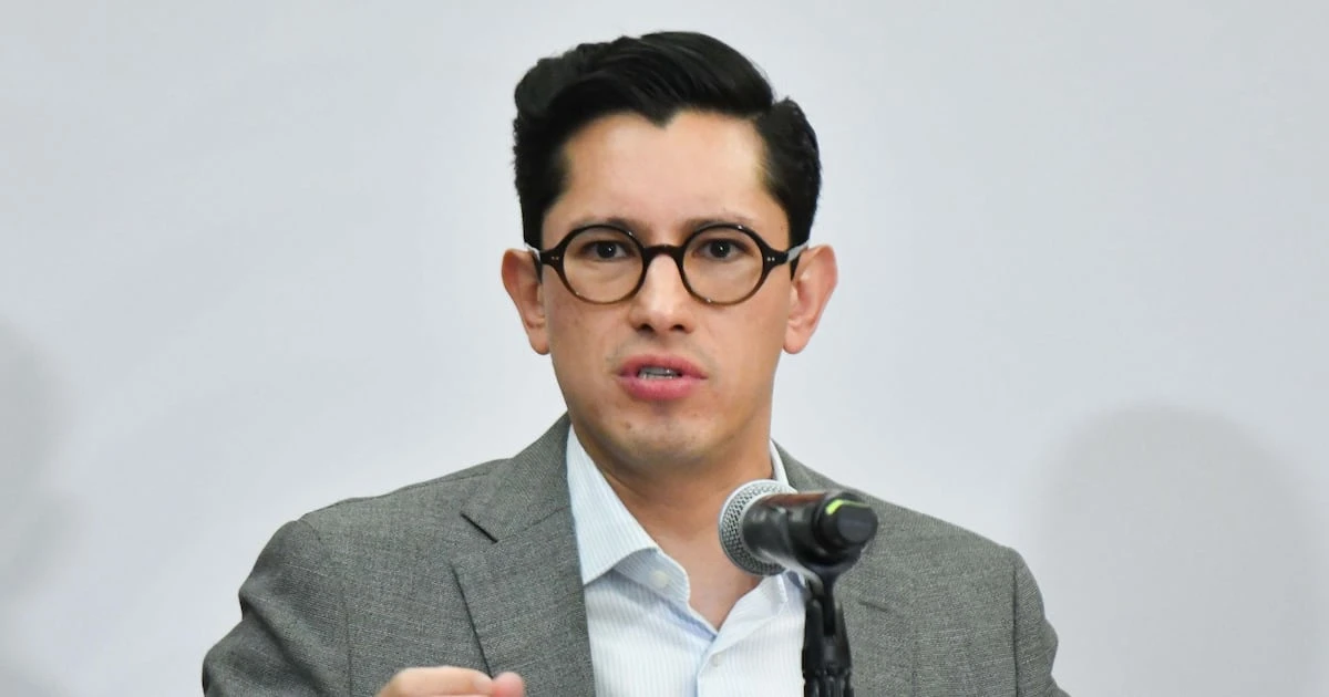Sheinbaum ‘mueve fichas’ en la SRE antes de negociar el T-MEC: Nombra a Roberto Velasco como subsecretario