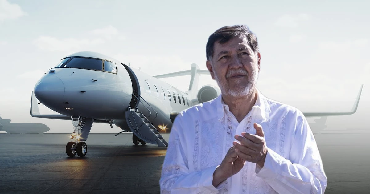 Noroña renta avión privado para realizar gira por Coahuila... por 2 mil dólares la hora 