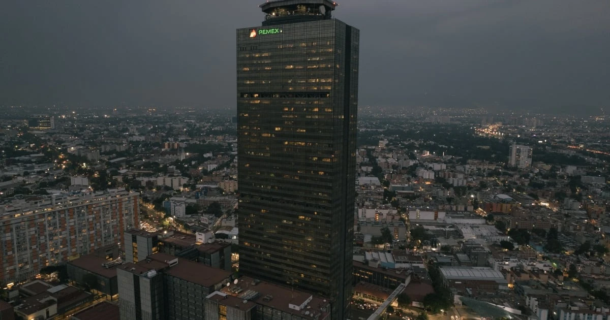 ¿Pemex se mete a la bolsa 12 mil mdd de deuda? Hacienda aclara la emisión de bonos