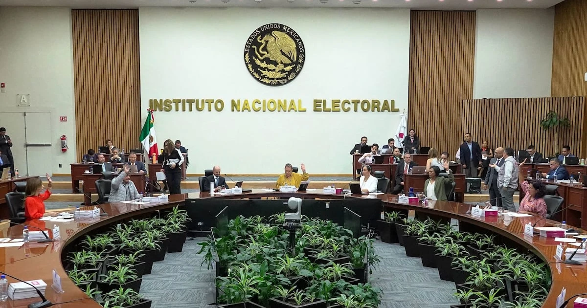Morena y sus cachirules: INE reporta más de 5 mil registros irregulares de observadores electorales