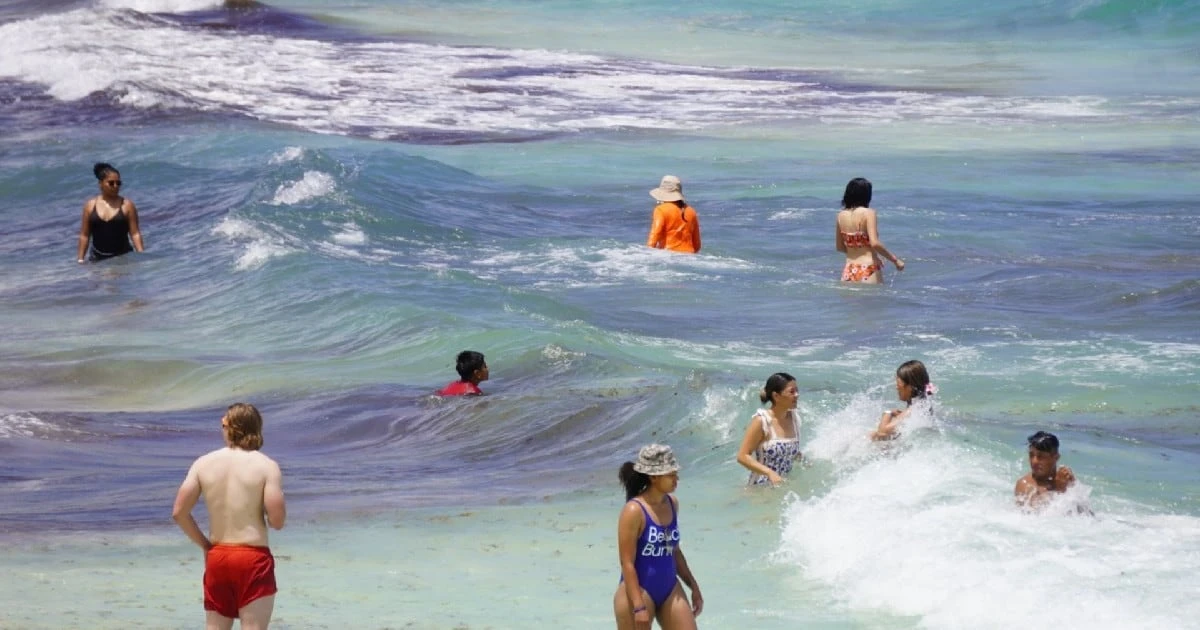 ¿Qué sanción contempla la reforma que permite el libre acceso libre y gratuito a playas de México?