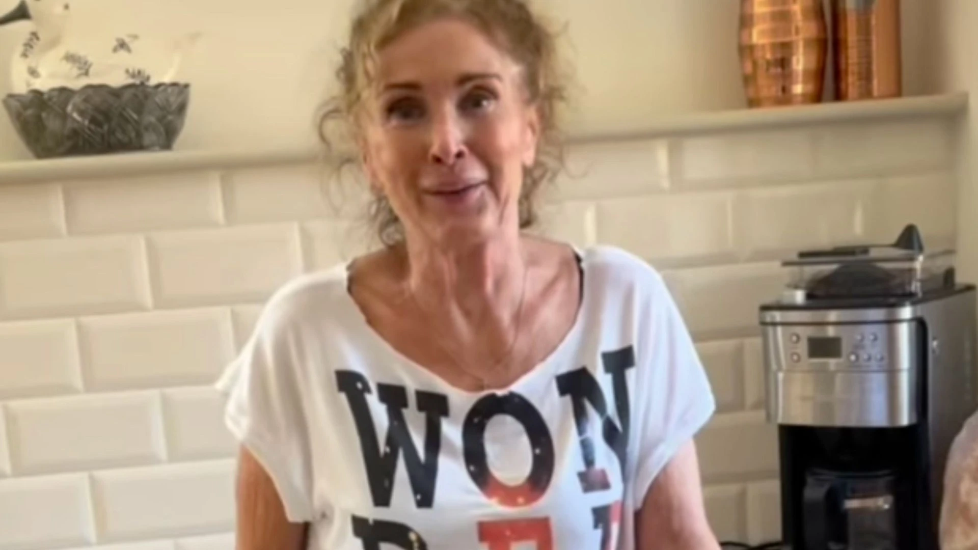 Corrie star Beverley Callard, 68, shows off huge leg tattoo in denim shorts