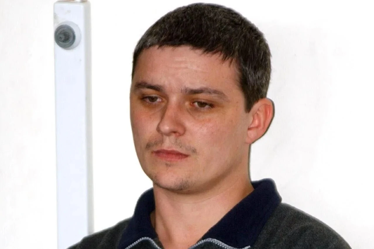 Brutal El Salvador jails would see sickos like Ian Huntley in actual CAGES