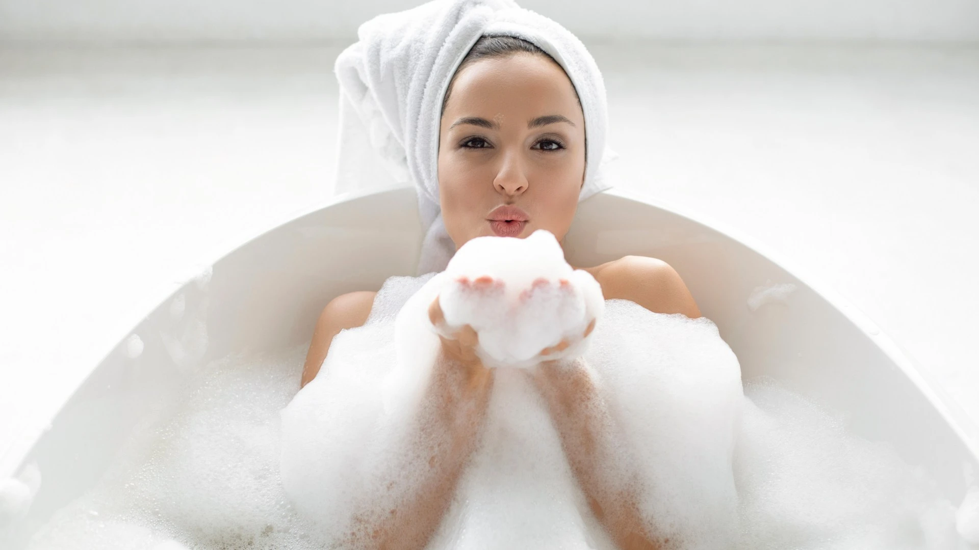 Five savvy ways to get that spa-fresh feeling at home without breaking the bank
