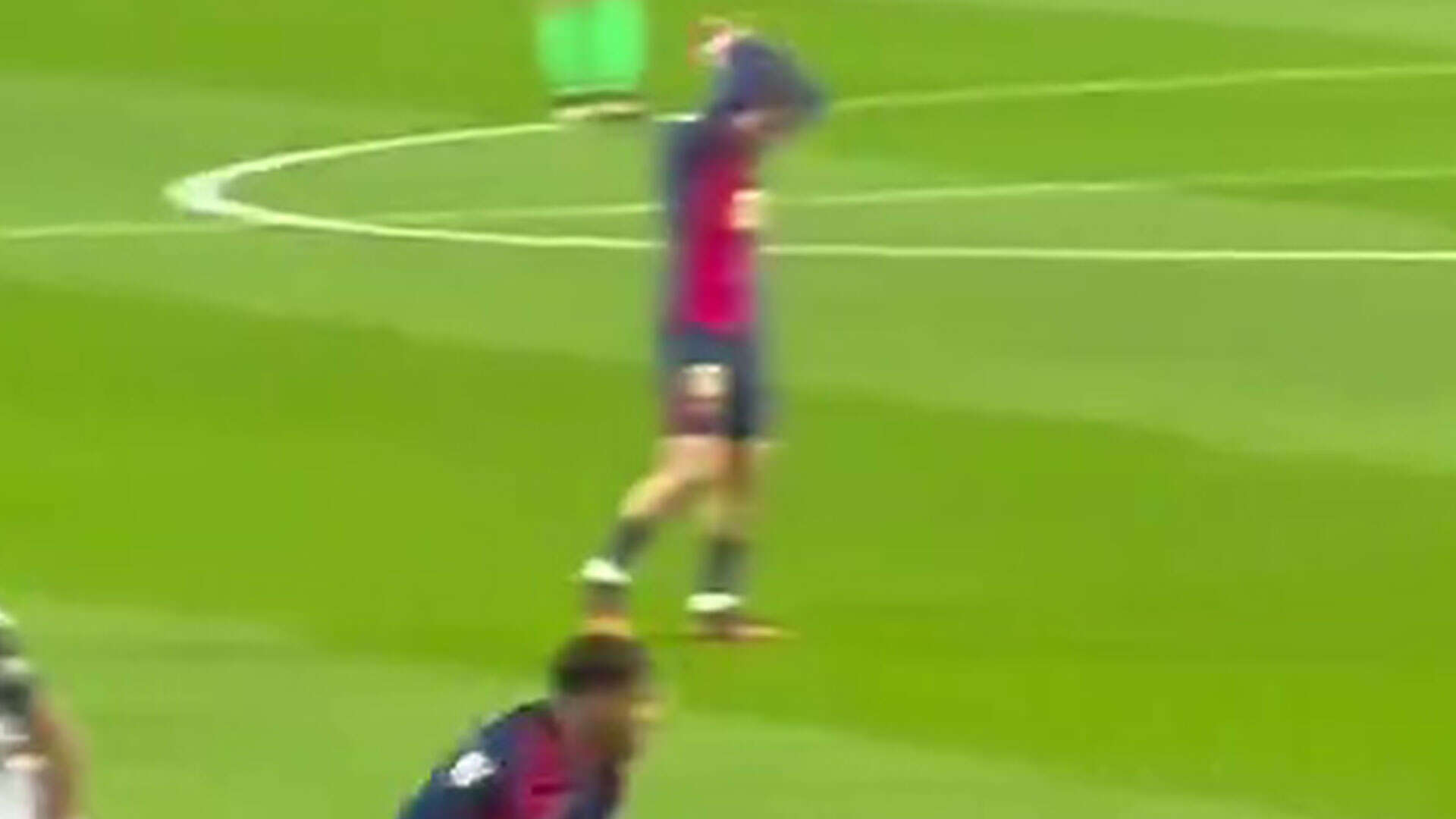 Fans spot Barcelona star's stunned reaction to Yamal's 'downright unfair' skill