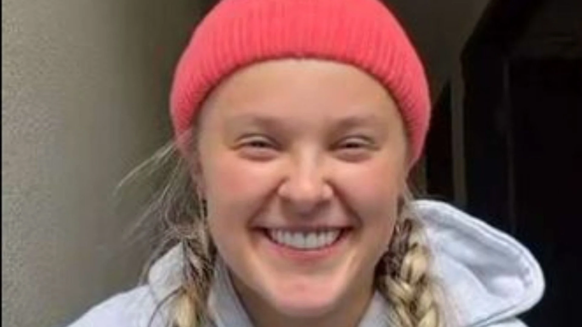 JoJo Siwa shares fav pic of 'soulmate' Chris Hughes as she 'misses' the UK