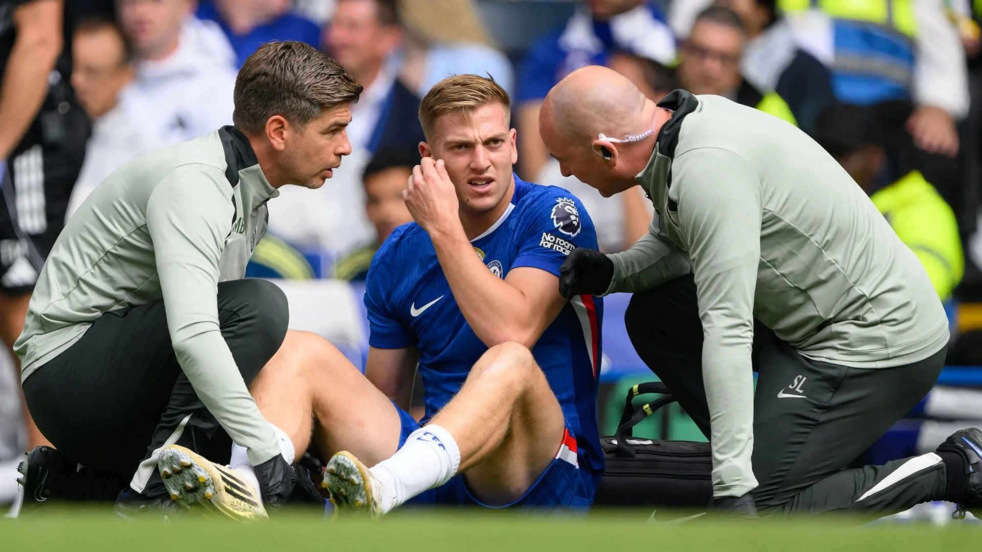 Chelsea suffer double injury blow after Liam Delap and Dario Essugo updates