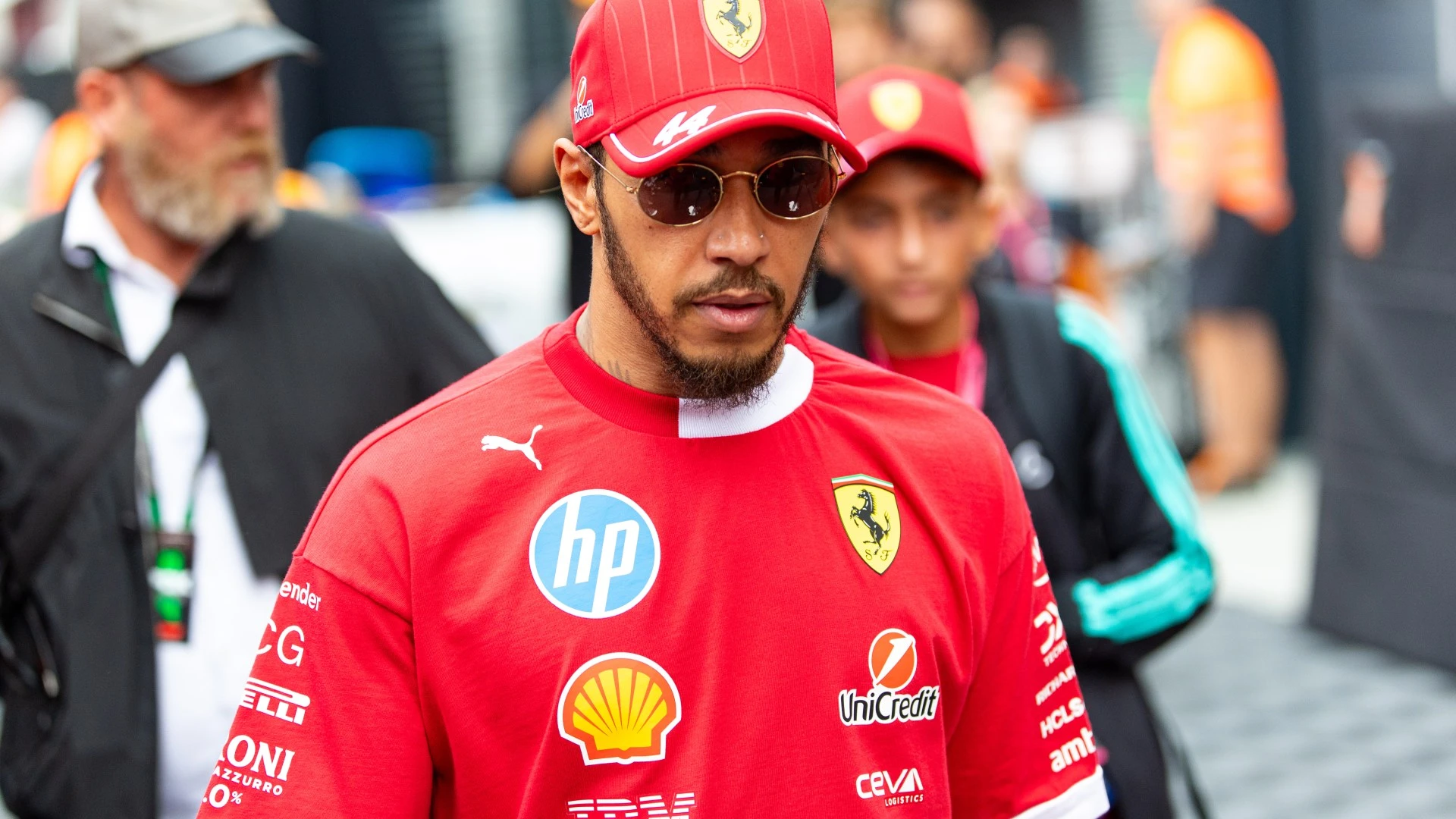 Fans concerned for Hamilton after his radio message to Ferrari team