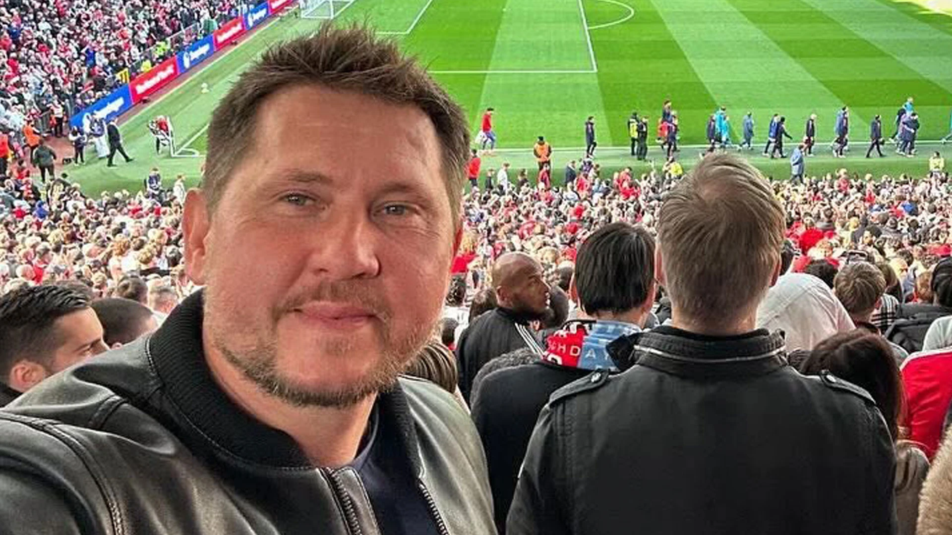 Ex-Man Utd star looks unrecognisable with new facial hair on Old Trafford return