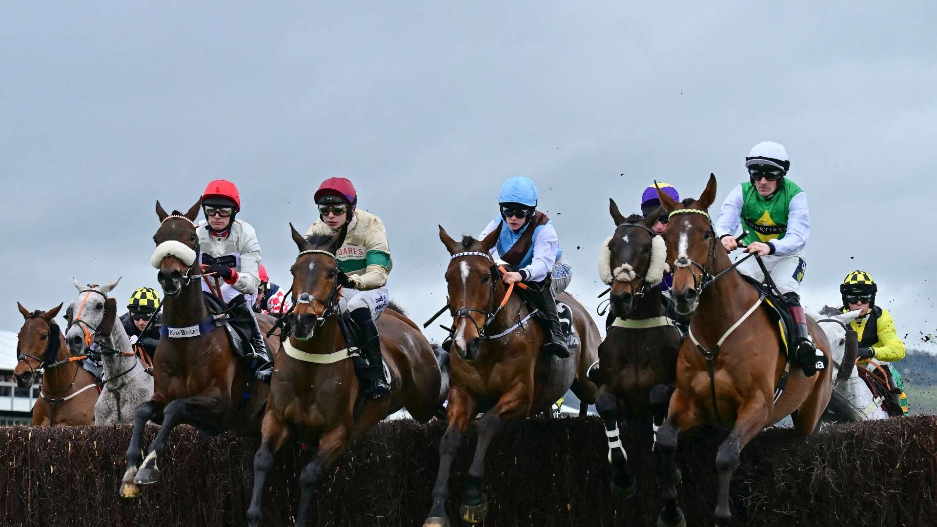 Cheltenham supercomputer predicts day one winners with favourites losing out