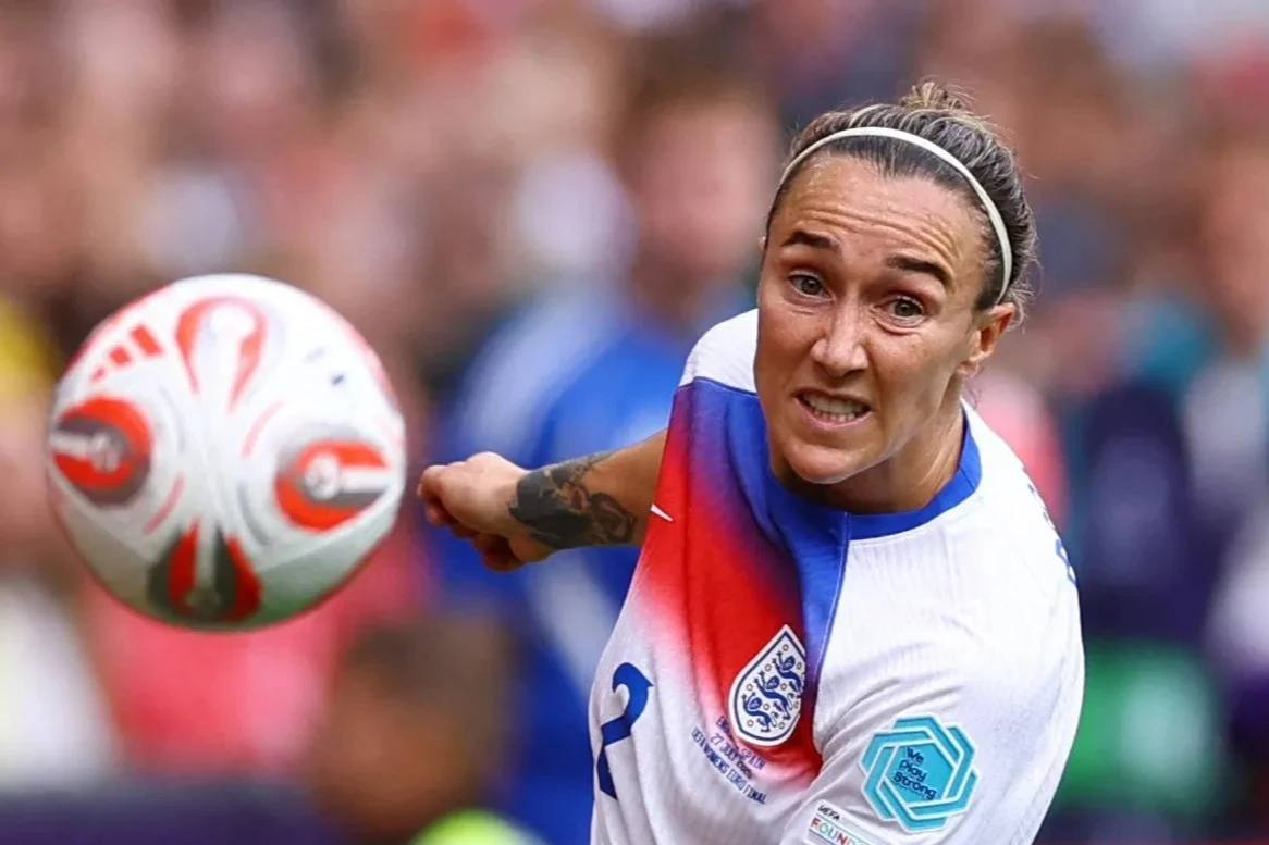 Lucy Bronze sets England record in final with Kane trailing in her wake