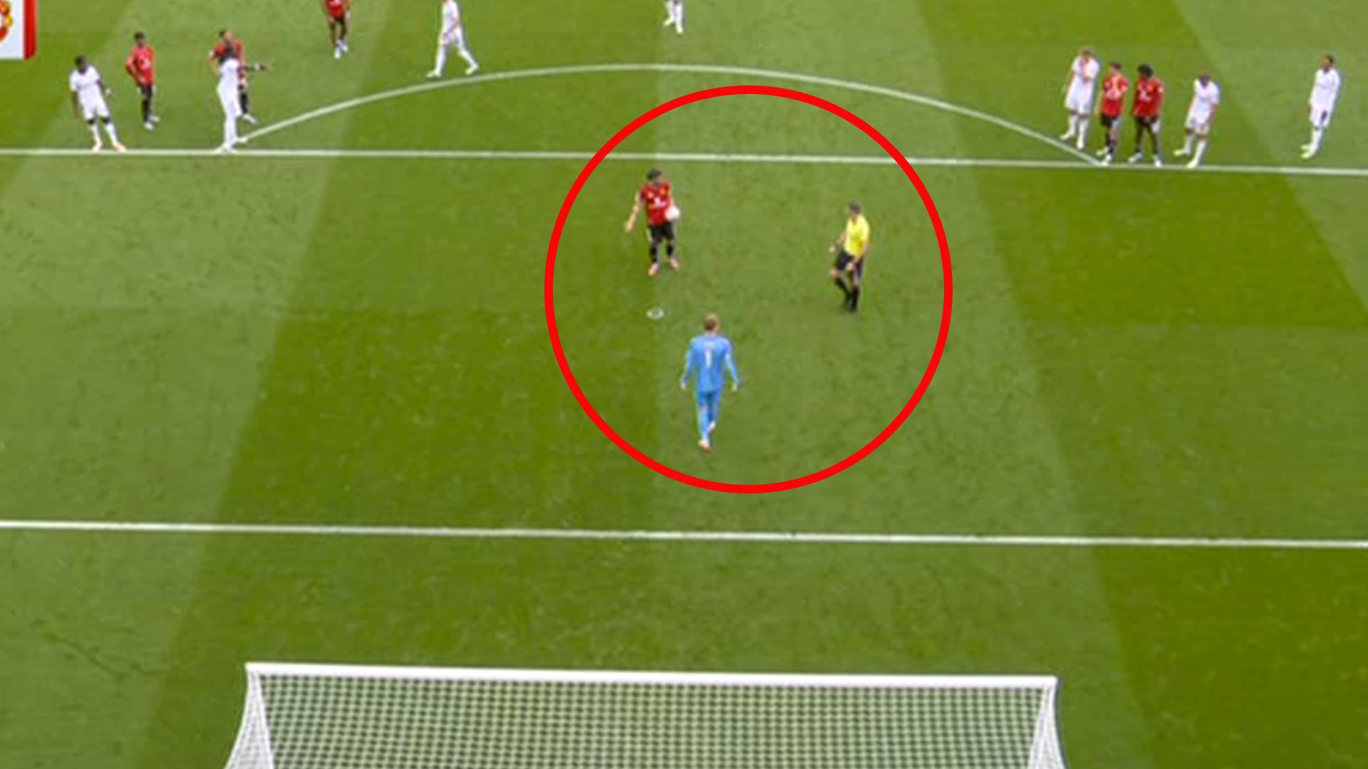 Man Utd fans convinced referee is to blame for Bruno Fernandes missing penalty