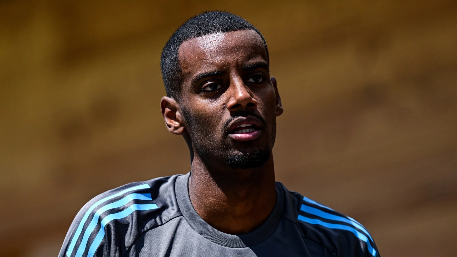 Isak MISSING from Newcastle squad to face Celtic amid wild transfer speculation