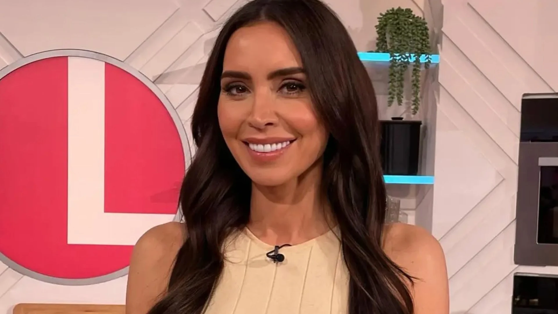 The £15 secret to Christine Lampard’s glow that lasts 16 HOURS with one swipe