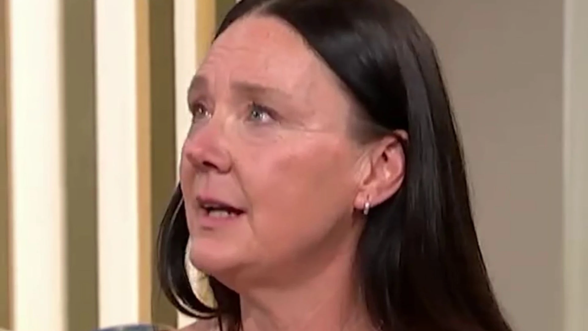 Inspiring breast cancer survivor proudly goes topless after double mastectomy