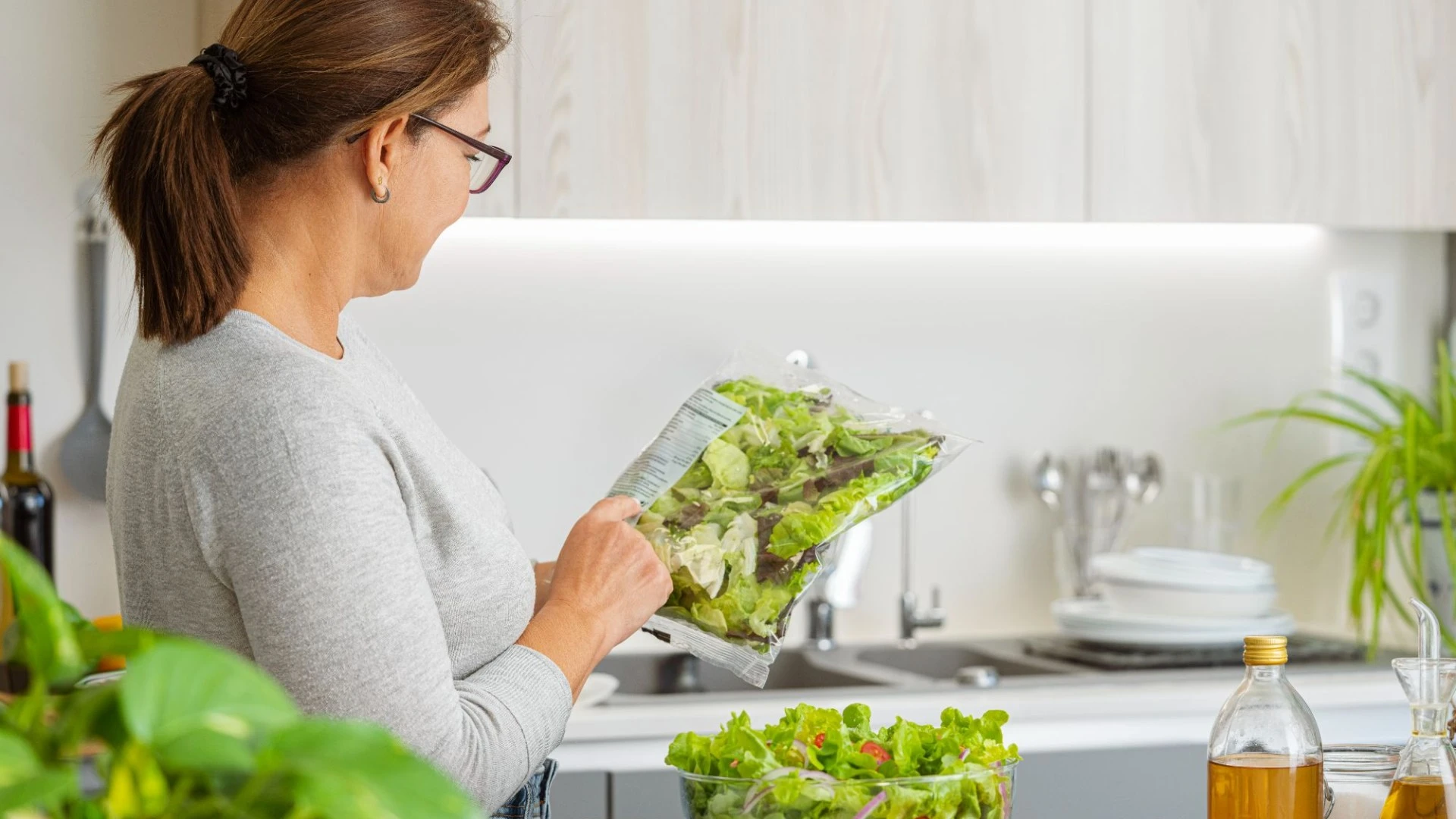 One of UK's largest ever E.coli outbreaks sparks urgent health warning