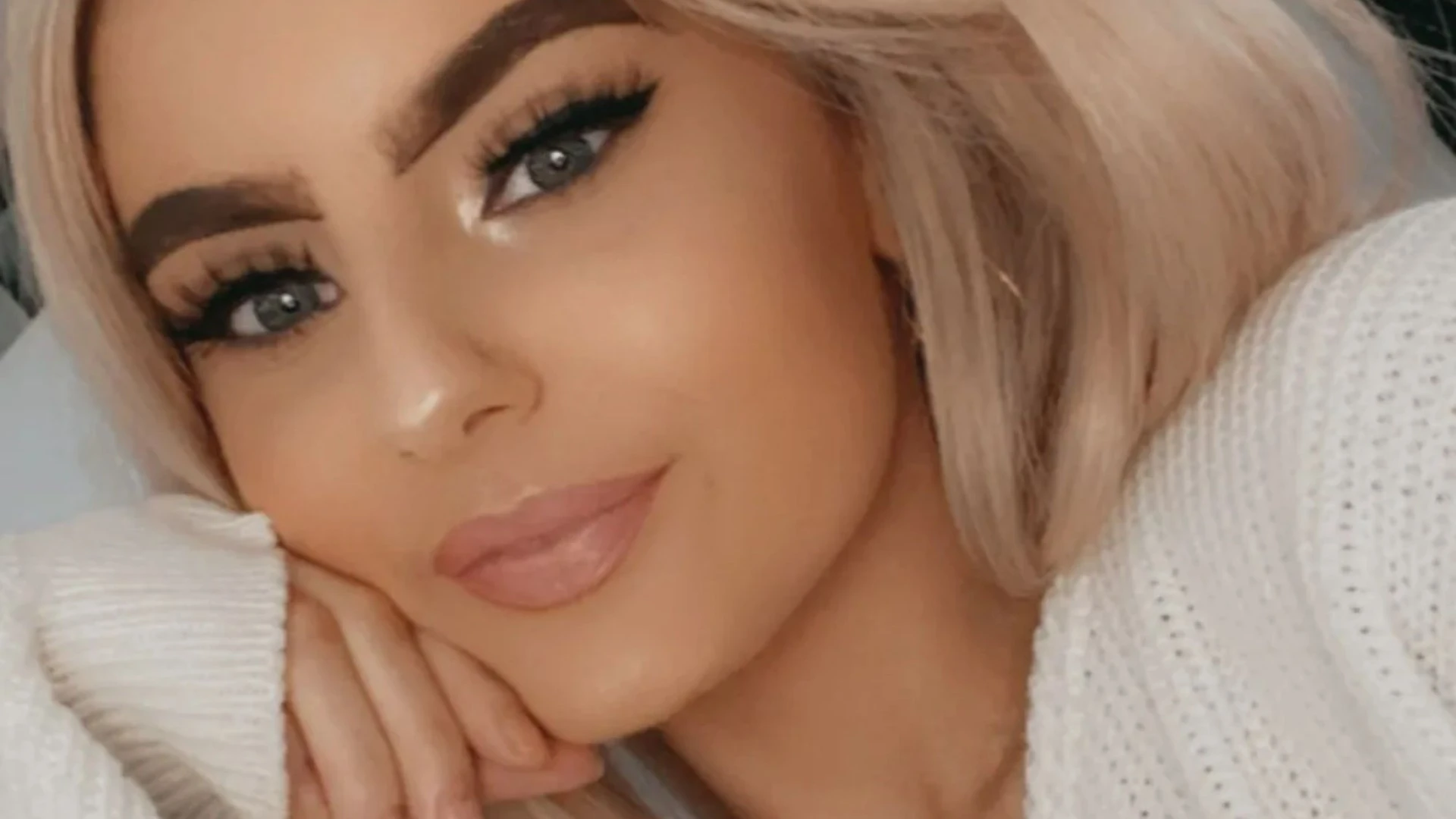 Megan, 19, was killed by cancer - doctors fobbed off signs as 'glandular fever'