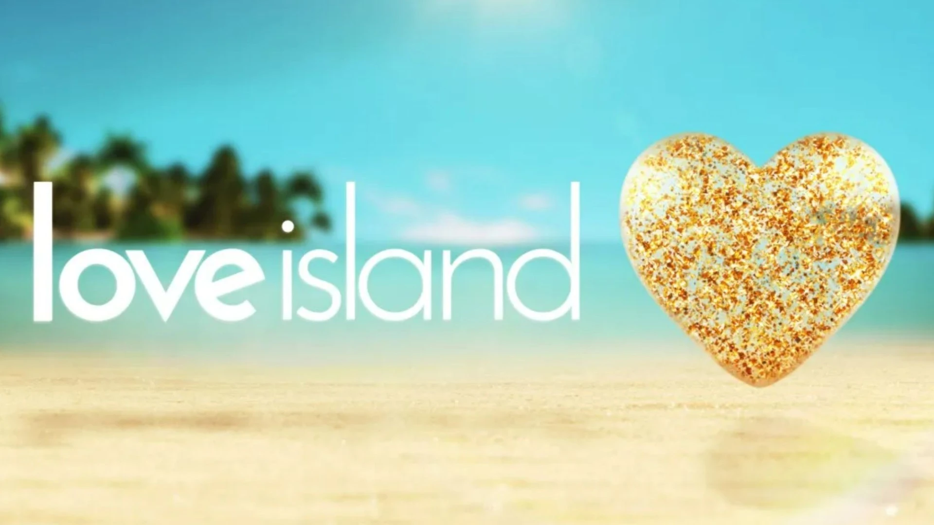 Love Island couple sparks split rumours as reality hunk is branded a ‘red flag’