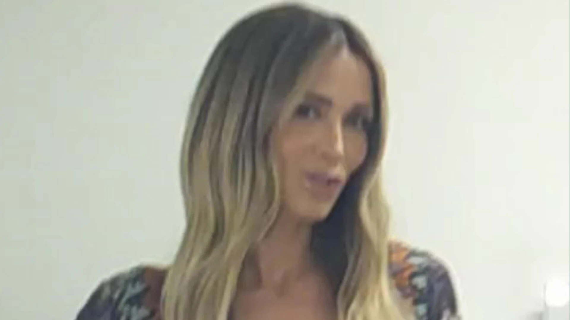 Diletta Leotta stuns in figure-hugging dress as fans say 'lucky Karius'
