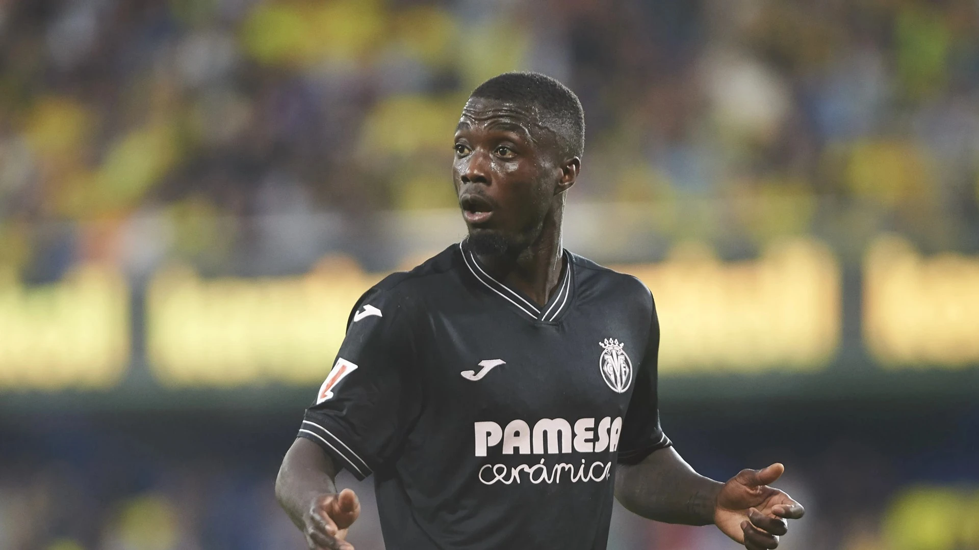 Former Arsenal record signing, 29, 'lined up for shock Premier League return'