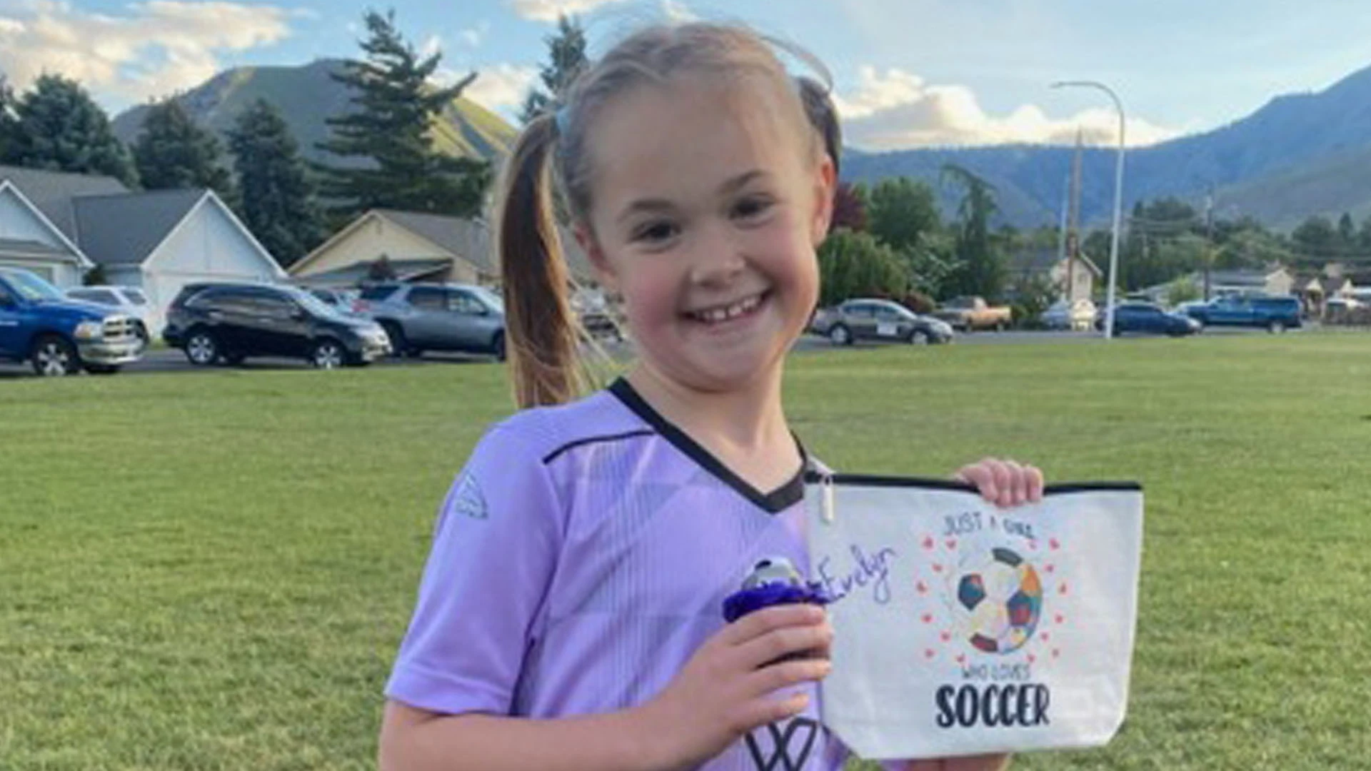 Tragic cause of death for 3 missing girls revealed as bloody handprints found