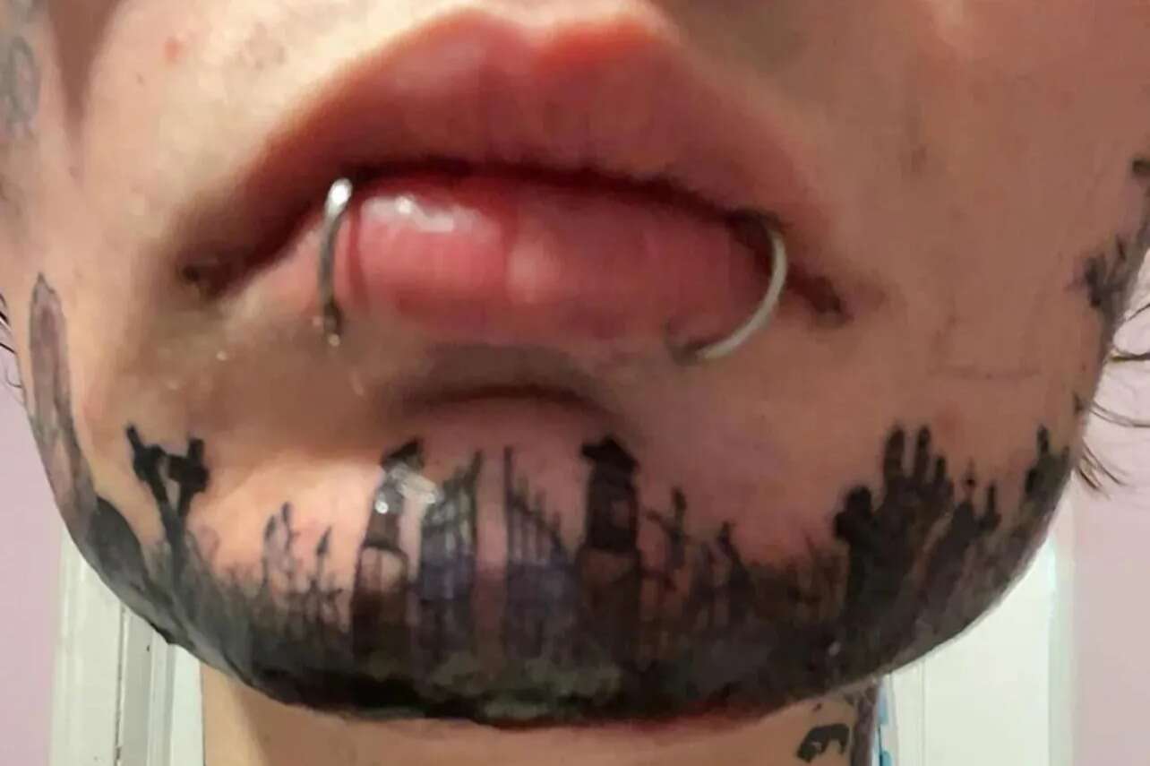 Bloke shows off 'graveyard beard' tattoo but people warn he'll never work again