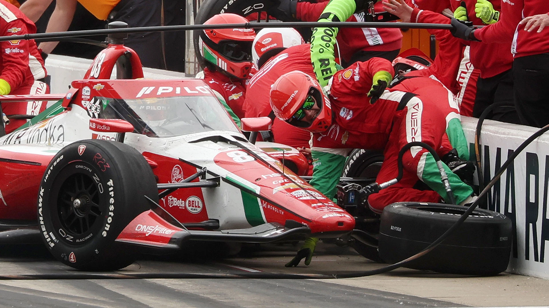 Indy 500 star ploughs into his pit crew and injures four team members