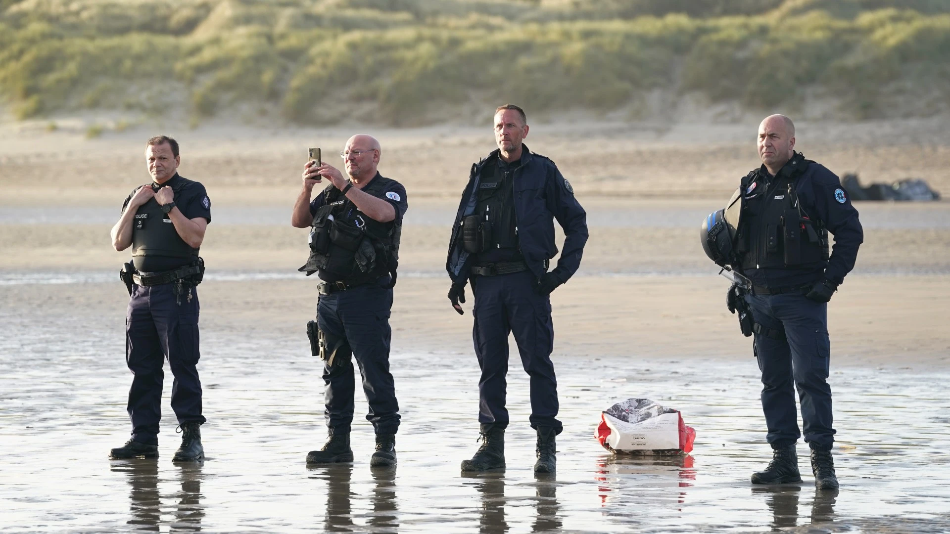Fury as unions could STOP plans to force French cops to intercept migrants