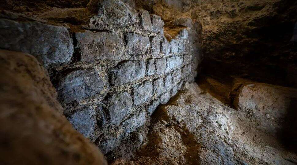 Archaeologists uncover 2000-year-old CITY lying beneath UK office basement